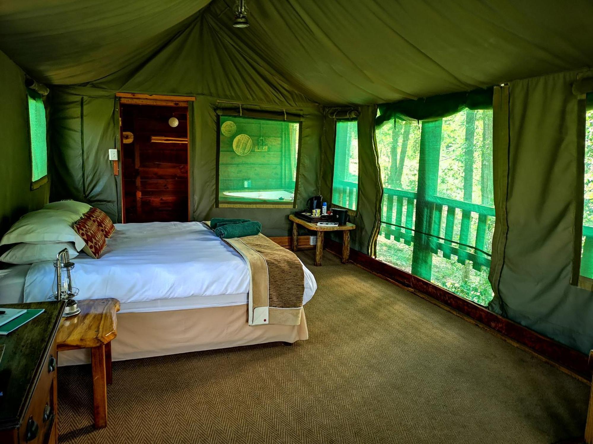 Fernhill Tented Treehouses Rheenendal Luaran gambar